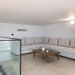 Orus Villa
